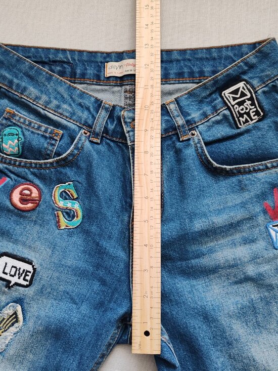 Dilvin Vintage Inspired Patched Boyfriend Jeans- Distressed Denim-Women’s Size 4 - Picture 11 of 16